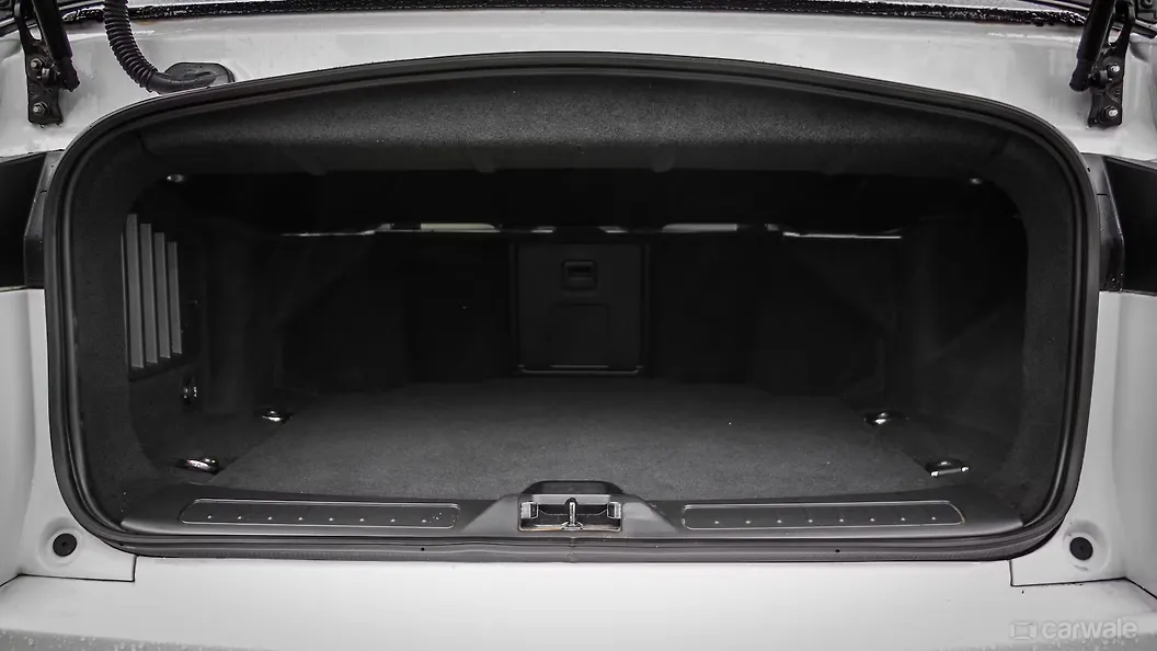 Land Rover Range Rover Evoque Photo, Boot Space Image CarWale