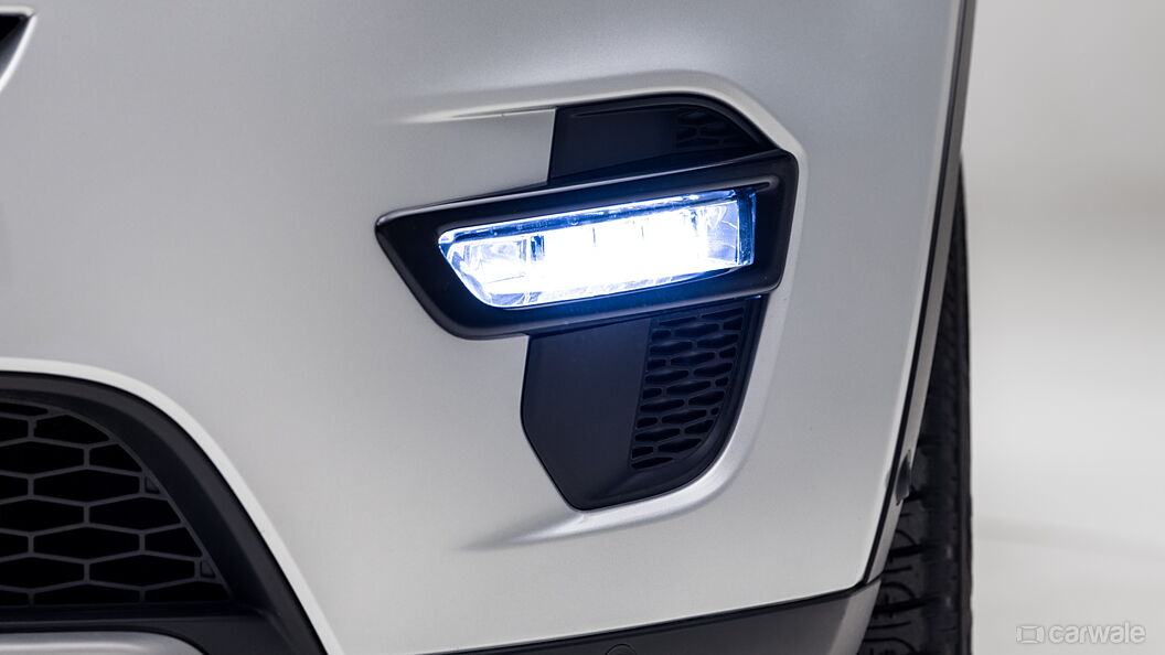 Land Rover Discovery Sport [2018-2020] Fog Lamps