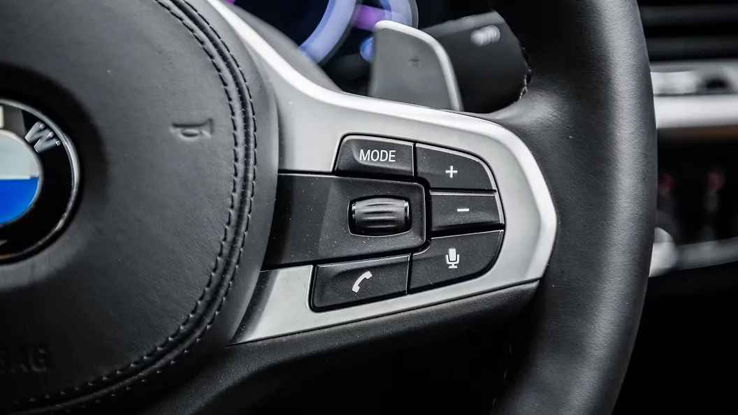 BMW X4 Photo, Steering Wheel Image CarWale