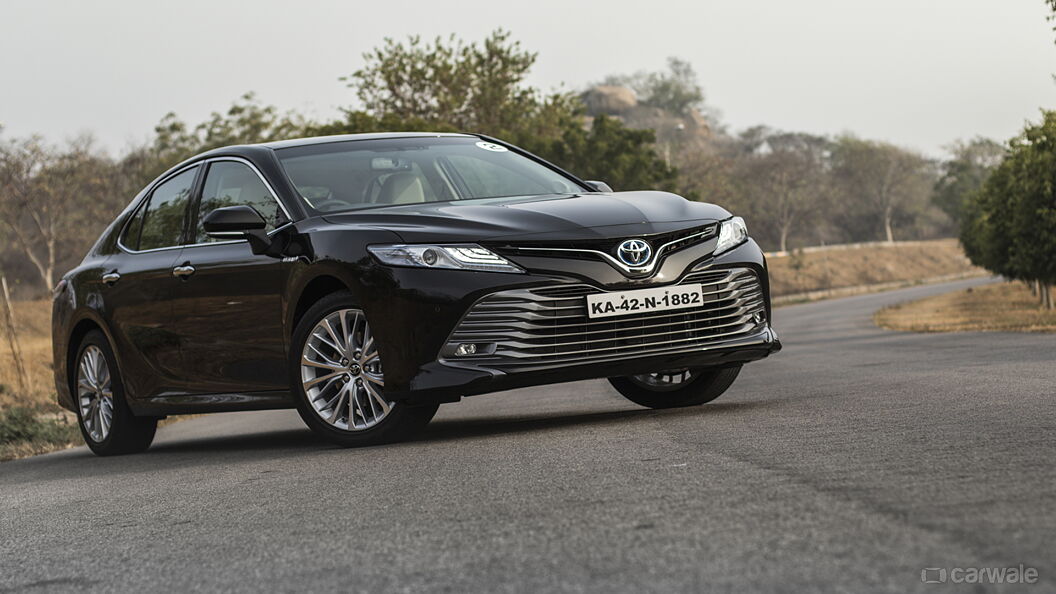 Discontinued Toyota Camry 2019 Exterior