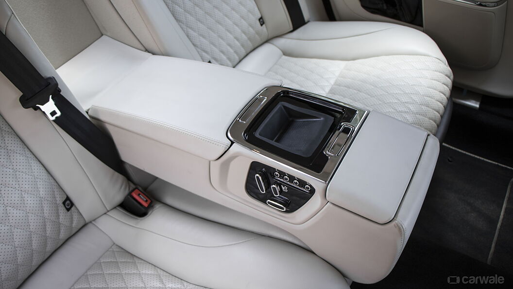 Jaguar XJ L Interior