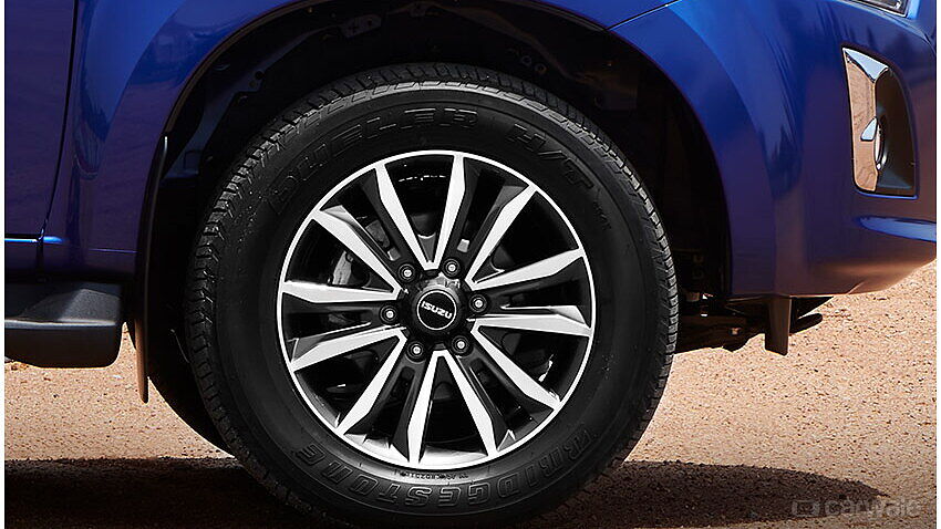 Discontinued Isuzu D-MAX V-Cross 2019 Wheels-Tyres