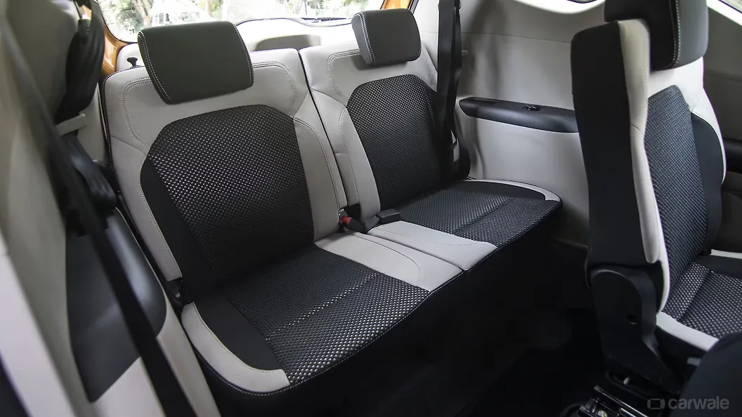 picture Road Price 7 Seater Renault Triber Interior 360 Degree View triber interior image triber photos in