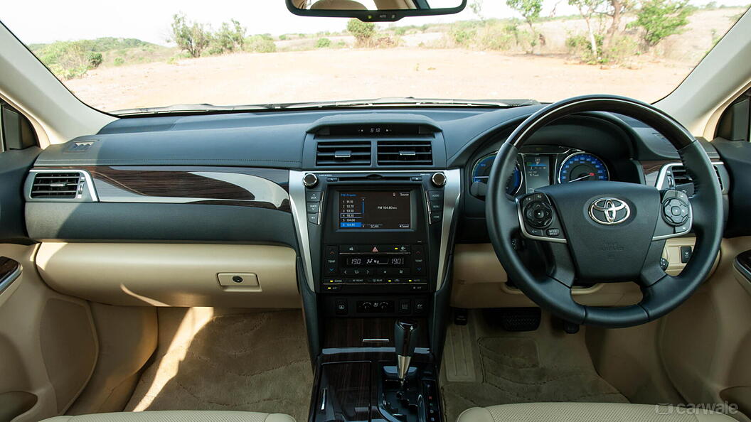 Discontinued Toyota Camry 2015 Dashboard