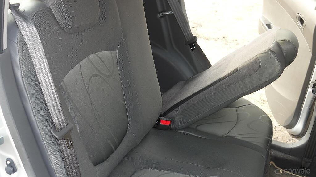 Discontinued Chevrolet Beat 2014 Rear Seat Space