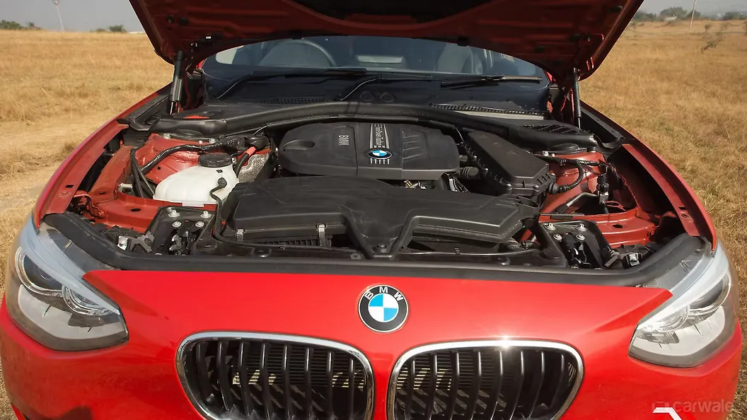 1 Series Engine Bay Image, 1 Series Photos in India - CarWale
