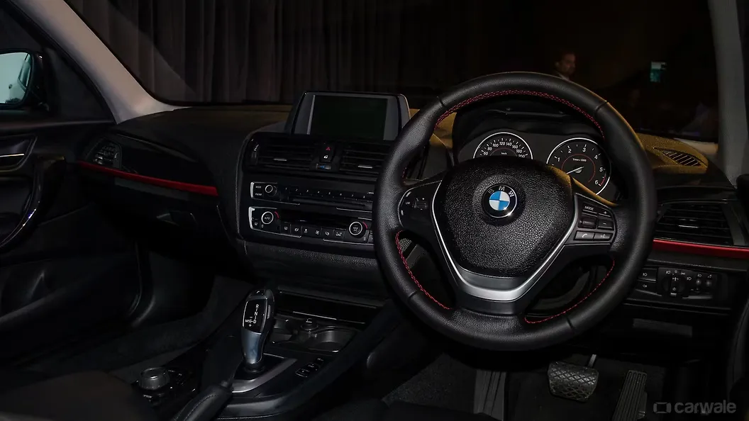 1 Series Steering Wheel Image, 1 Series Photos in India CarWale