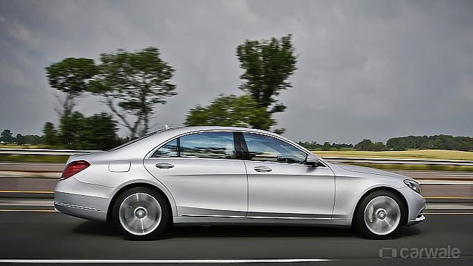 Discontinued Mercedes-Benz S-Class 2014 Right Side