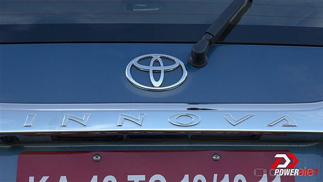 Discontinued Toyota Innova 2013 Badges