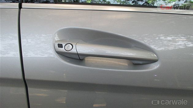 Discontinued Mercedes-Benz C-Class 2011 Door Handles