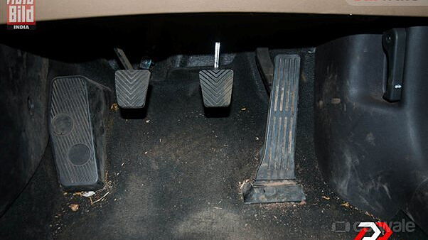 Discontinued Hyundai Elantra 2012 Pedals