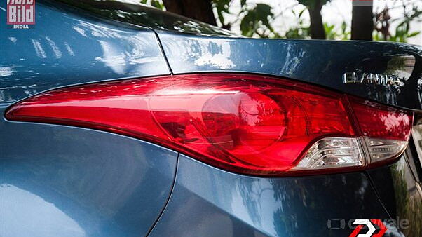 Discontinued Hyundai Elantra 2012 Tail Lamps