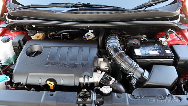 Discontinued Hyundai Fluidic Verna 4S 2015 Engine Bay