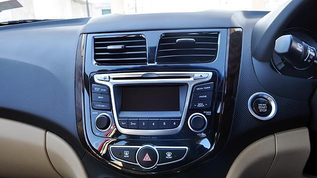 hyundai verna music system price