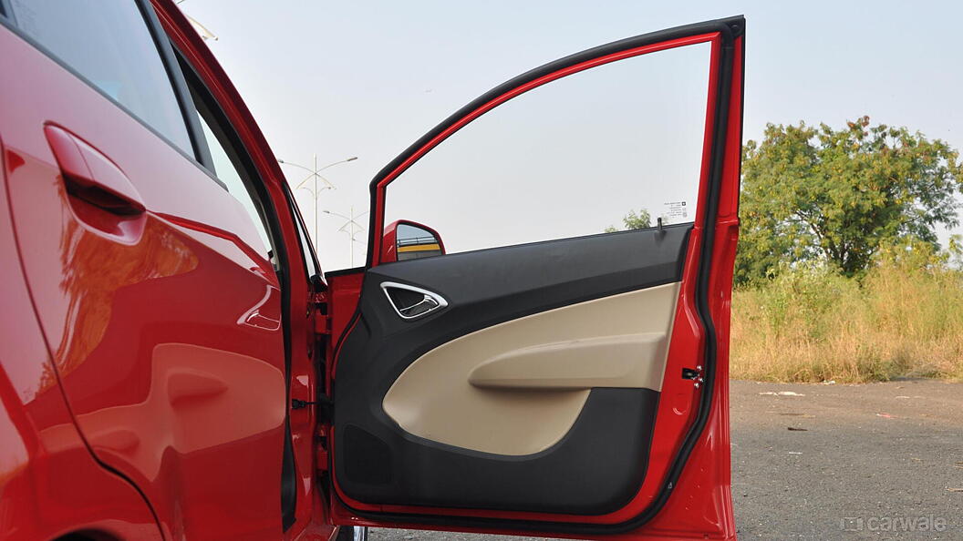 Chevrolet Sail Hatchback Door