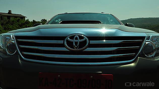 Toyota Fortuner [2012-2016] Exterior