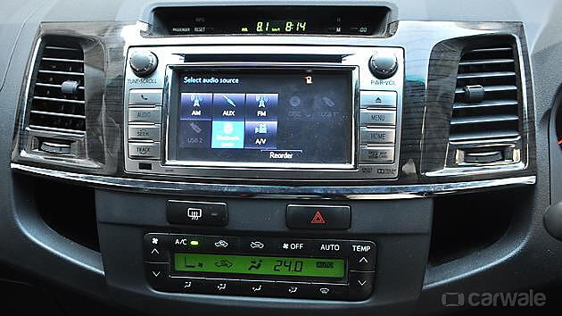 Discontinued Toyota Fortuner 2012 Music System