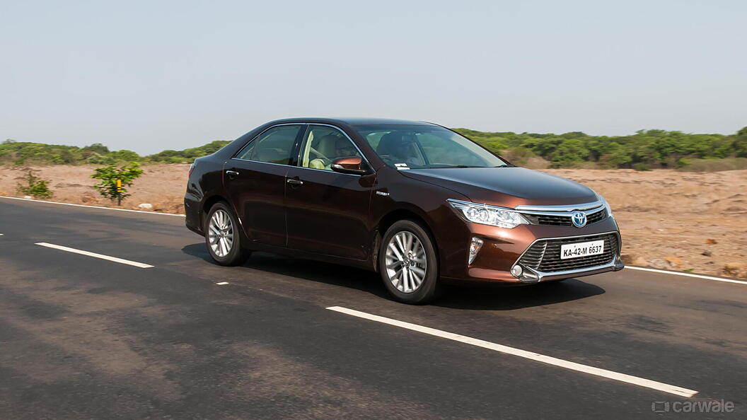 Discontinued Toyota Camry 2015 Driving