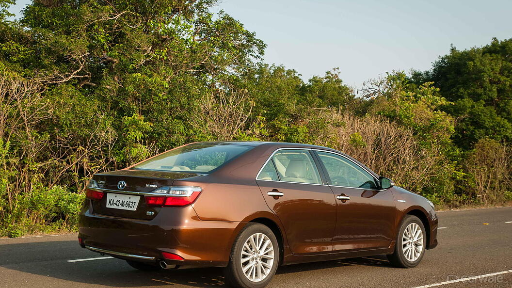 Discontinued Toyota Camry 2015 Rear View
