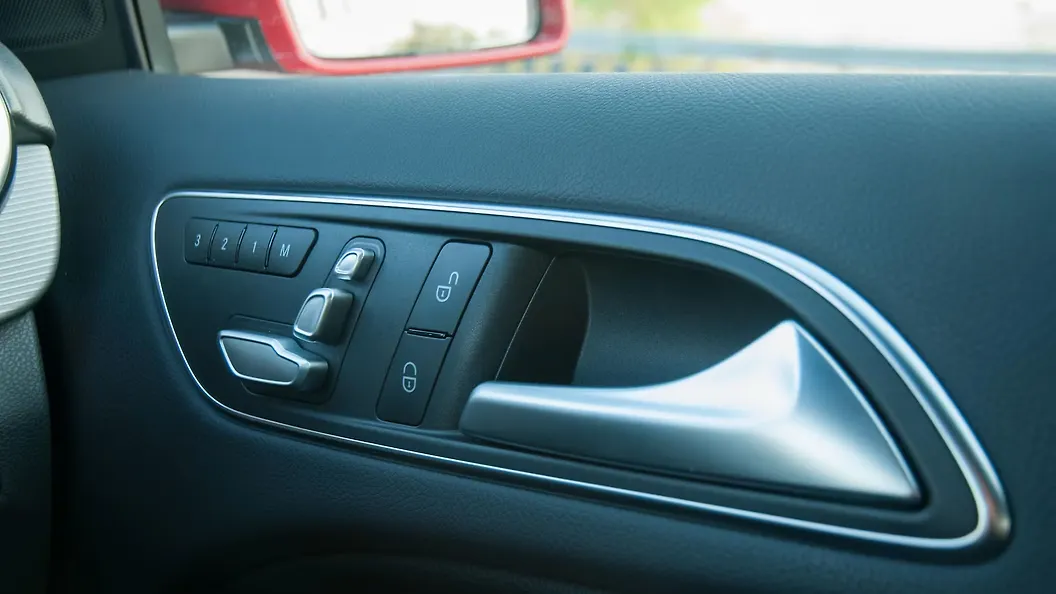 Mercedes Benz B Class 2015 2019 Photo Mercedes Benz B