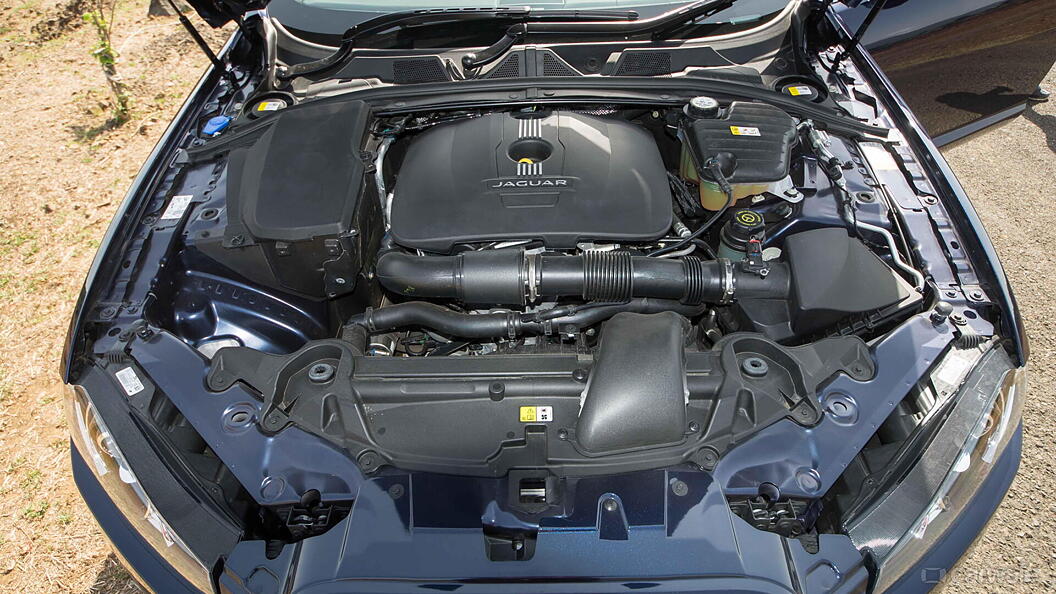 Jaguar XF [2013-2016] Engine Bay