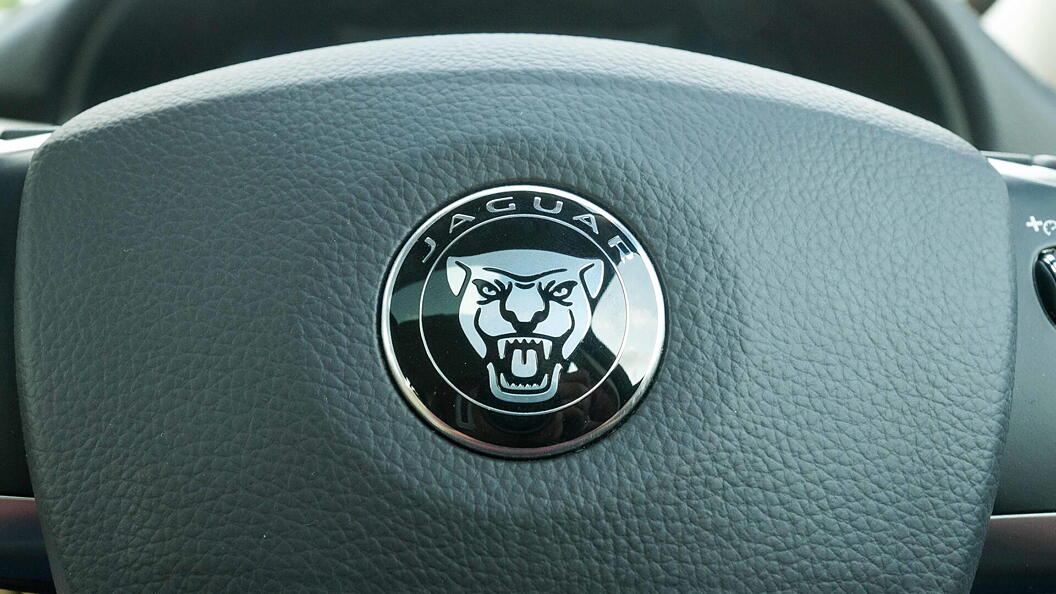 jaguar steering wheel emblem