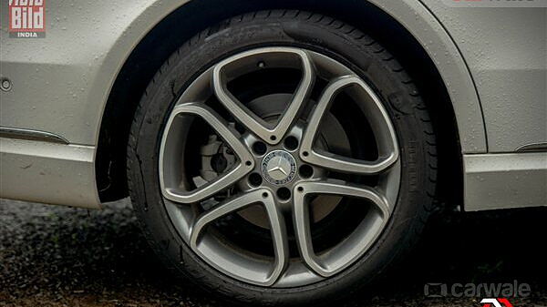 Discontinued Mercedes-Benz E-Class 2013 Wheels-Tyres