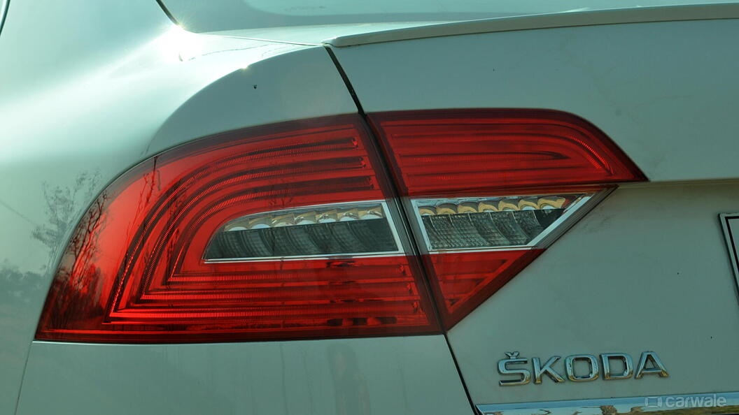 Discontinued Skoda Superb 2014 Tail Lamps