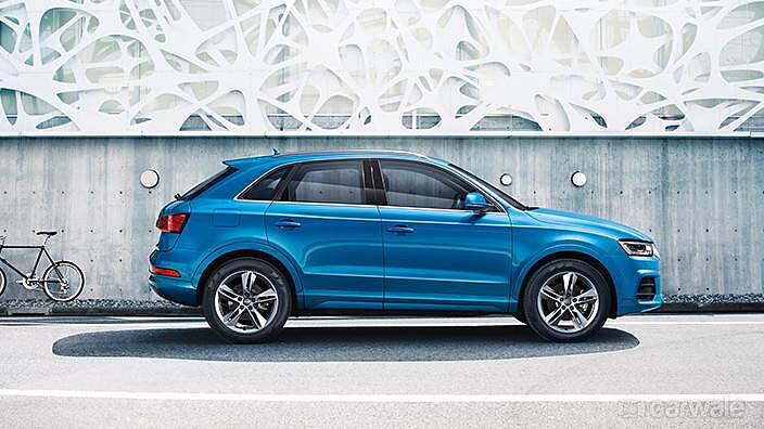 Discontinued Audi Q3 2017 Right Side