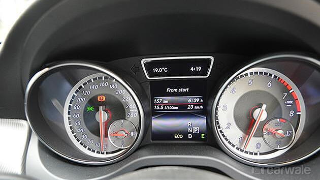 Discontinued Mercedes-Benz GLA 2014 Instrument Panel