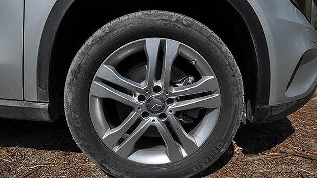 Discontinued Mercedes-Benz GLA 2014 Wheels-Tyres