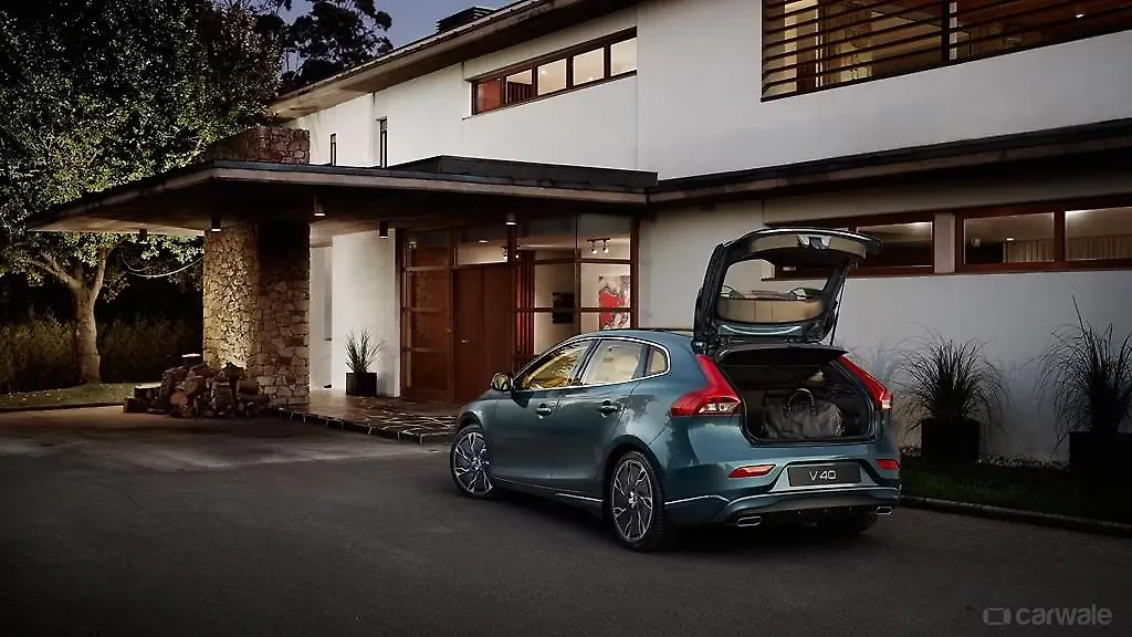 V40 2015 2016 Boot Space Image V40 2015 2016 Photos In India CarWale v40-2015-2016-boot-space-image-v40-2015-2016-photos-in-india-carwale