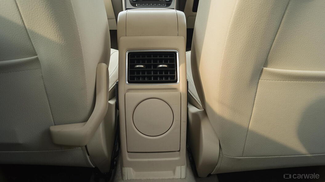 Discontinued Volkswagen Vento 2014 Interior
