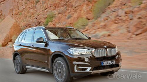 Discontinued BMW X5 2014 Right Front Three Quarter