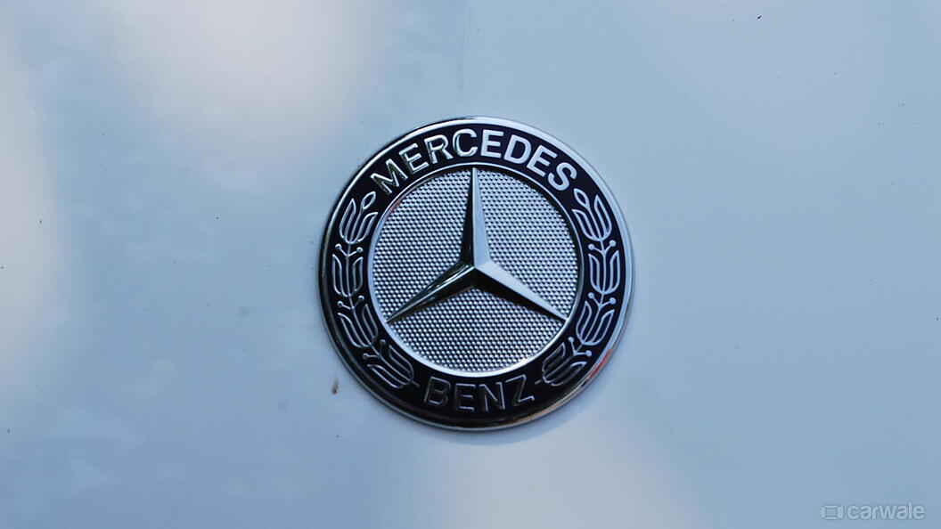 Discontinued Mercedes-Benz C-Class 2018 Exterior
