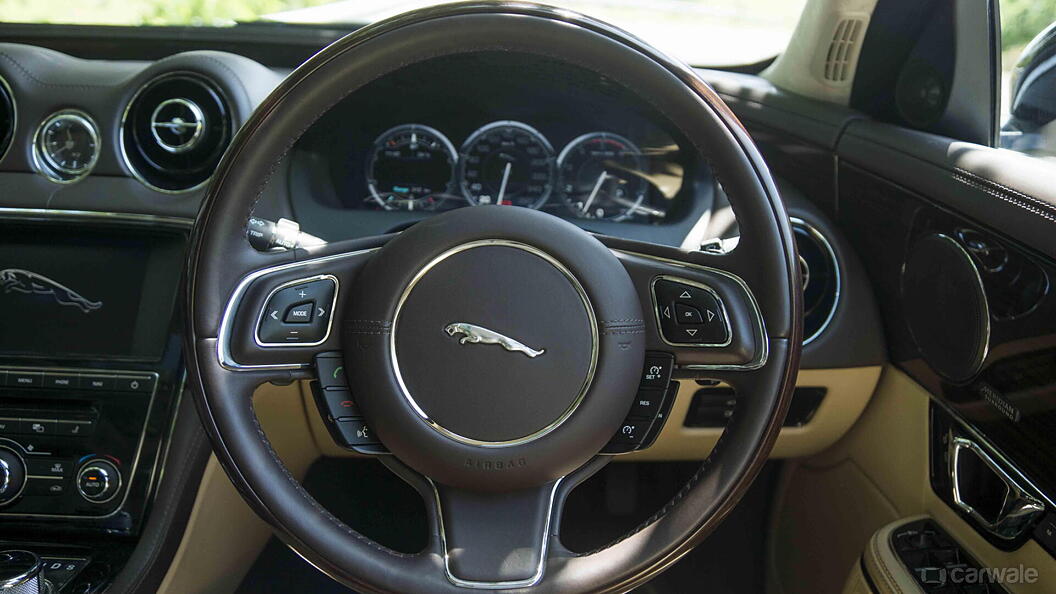 Discontinued Jaguar XJ L 2014 Steering Wheel