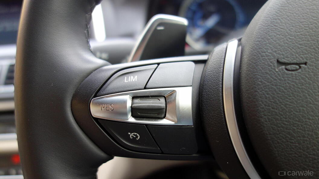 Discontinued BMW 5 Series 2013 Interior