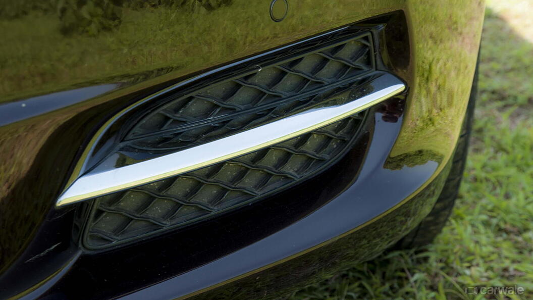Discontinued Jaguar XJ L 2014 Front View