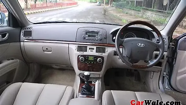 Hyundai Sonata Embera 2005 2009 Photo 1676 Image Carwale