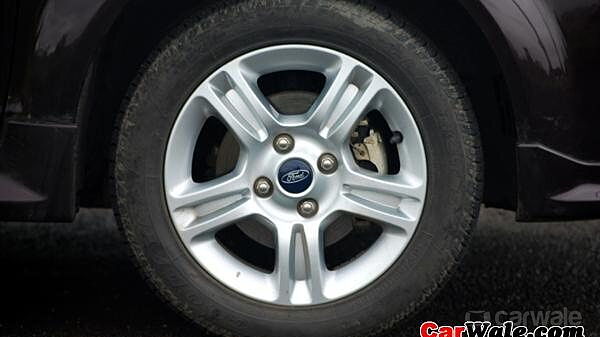 Ford Fiesta [2008-2011] Wheels-Tyres