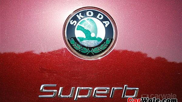 Discontinued Skoda Superb 2009 Exterior