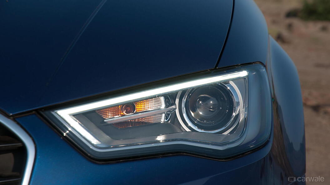 Audi A3 Cabriolet Headlamps