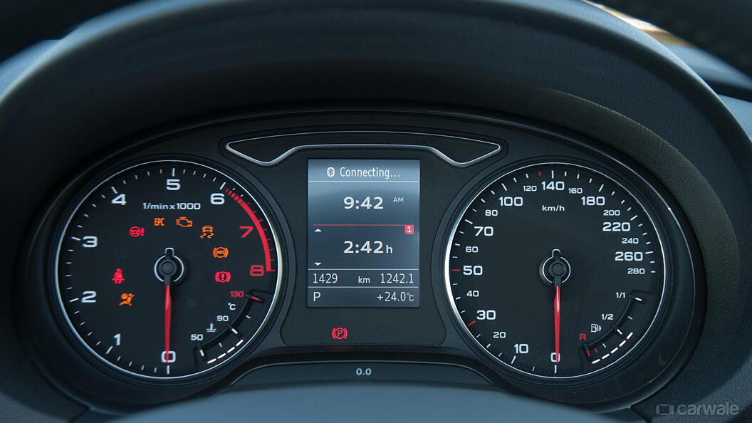 Audi A3 Cabriolet Instrument Panel