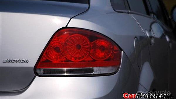 Fiat Linea [2008-2011] Tail Lamps