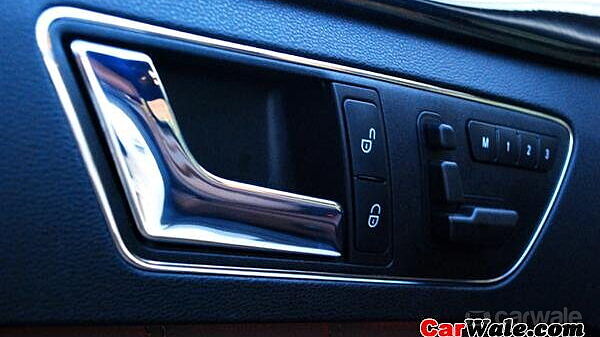 Discontinued Mercedes-Benz E-Class 2013 Door Handles