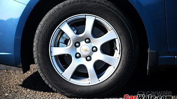 Chevrolet Cruze [2009-2012] Wheels-Tyres