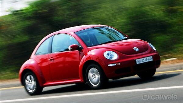 Volkswagen Beetle [2008-2014] Left Front Three Quarter