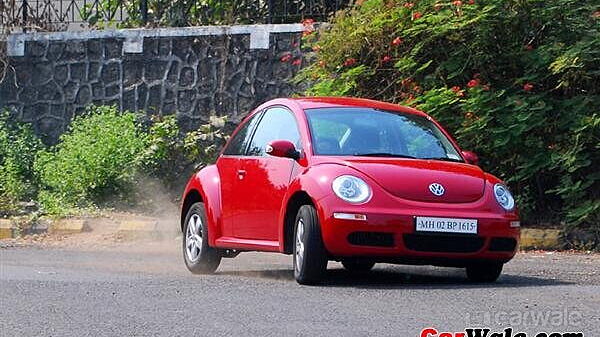 Discontinued Volkswagen Beetle 2009 Front View