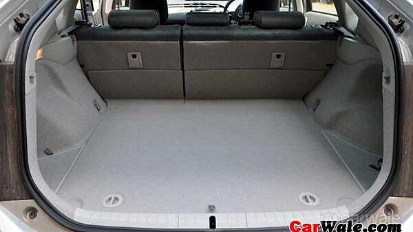 Discontinued Toyota Prius 2009 Boot Space