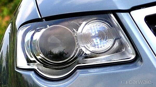 Volkswagen Passat [2007-2014] Headlamps